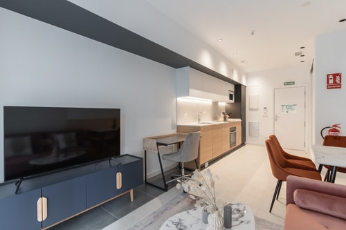 Modern &Renovated-1Bedroom 1Bath-Av de América