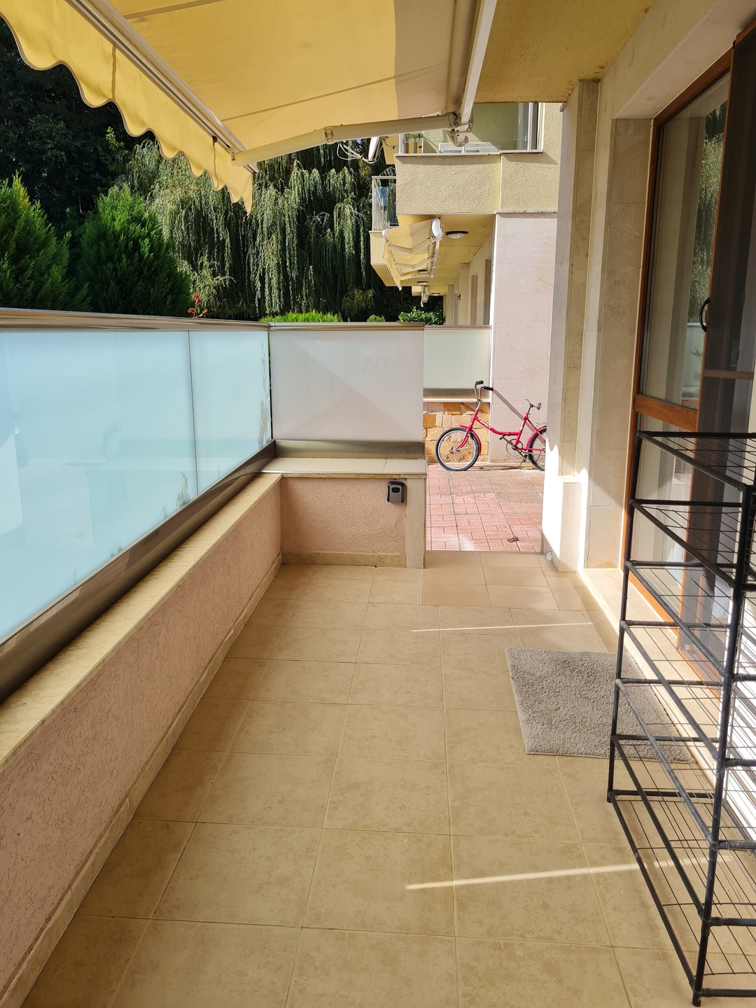 Просторная студия «Мати» в закрытом комплексе 18 Varna Short Rent