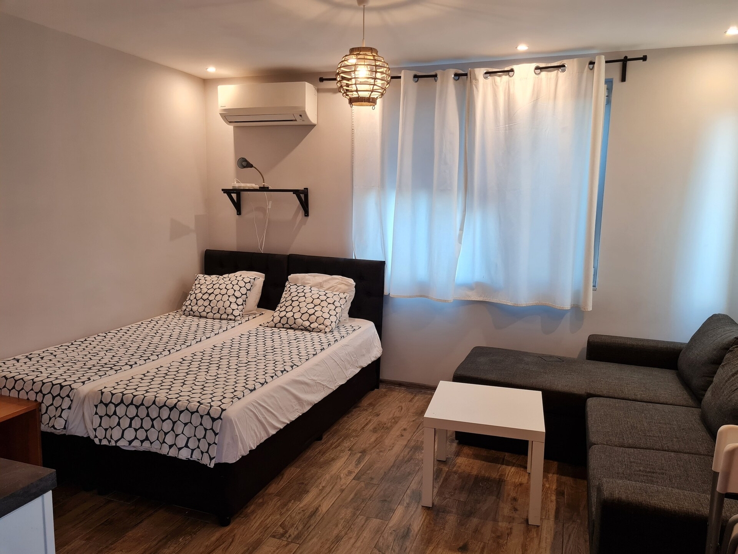 Студио "Славянска" в топ-центъра на Варна 8 Varna Short Rent