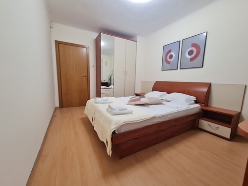 просторная квартира недалеко от городского парка 9 Varna Short Rent