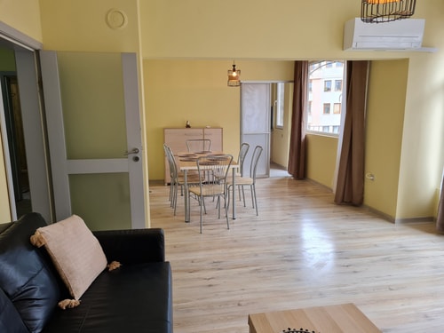 Просторен ап. "Слънчева София" в сърцето на Варна 0 Varna Short Rent