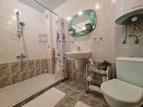 просторная квартира недалеко от городского парка 8 Varna Short Rent