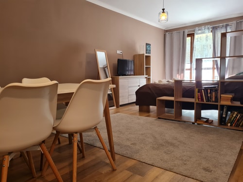 "Мати Вх" просторно студио в затворен комплекс 6 Varna Short Rent