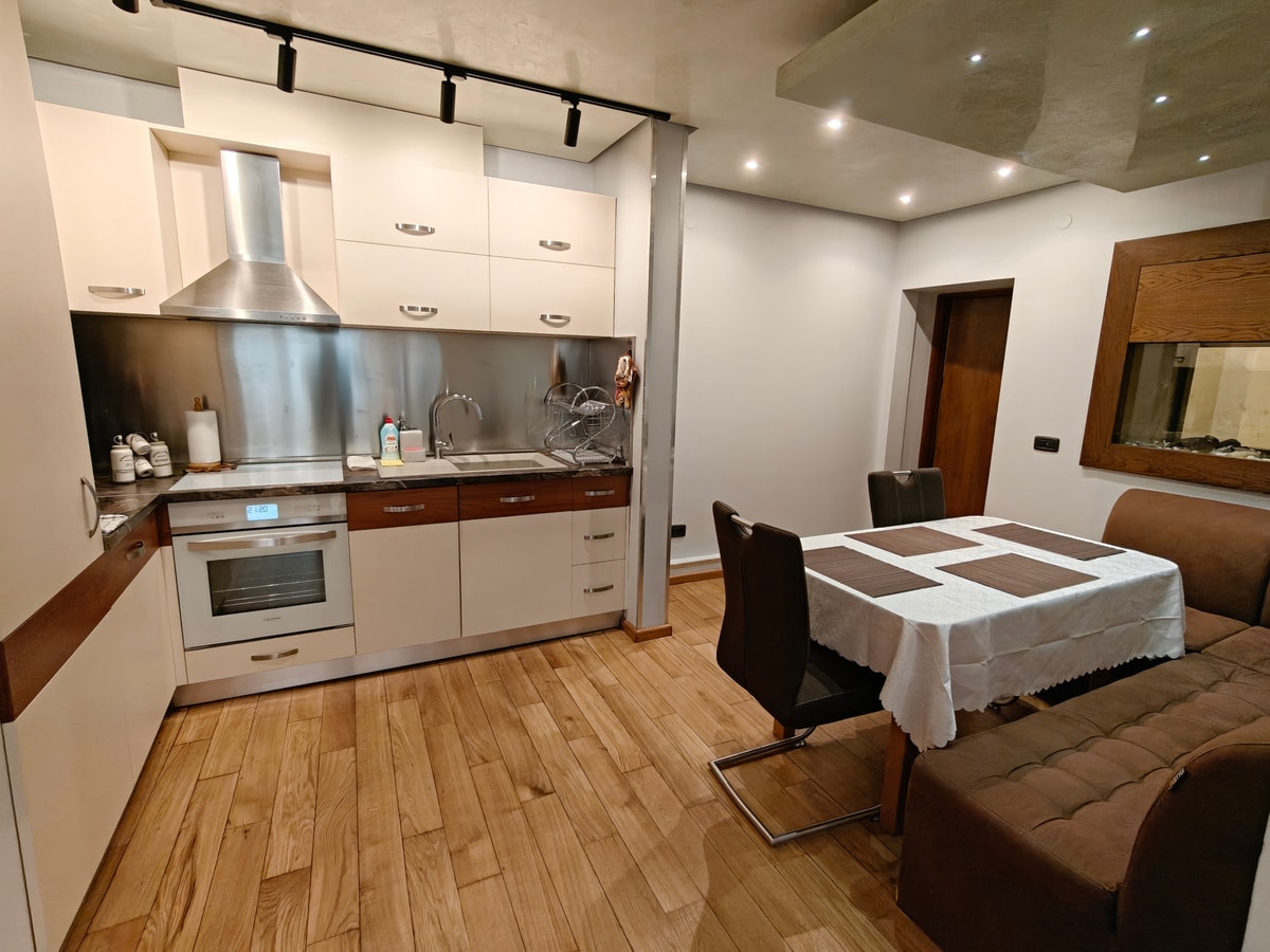 Chan Krum Apt with Sauna & Jacuzzi in City Center Varna Short Rent