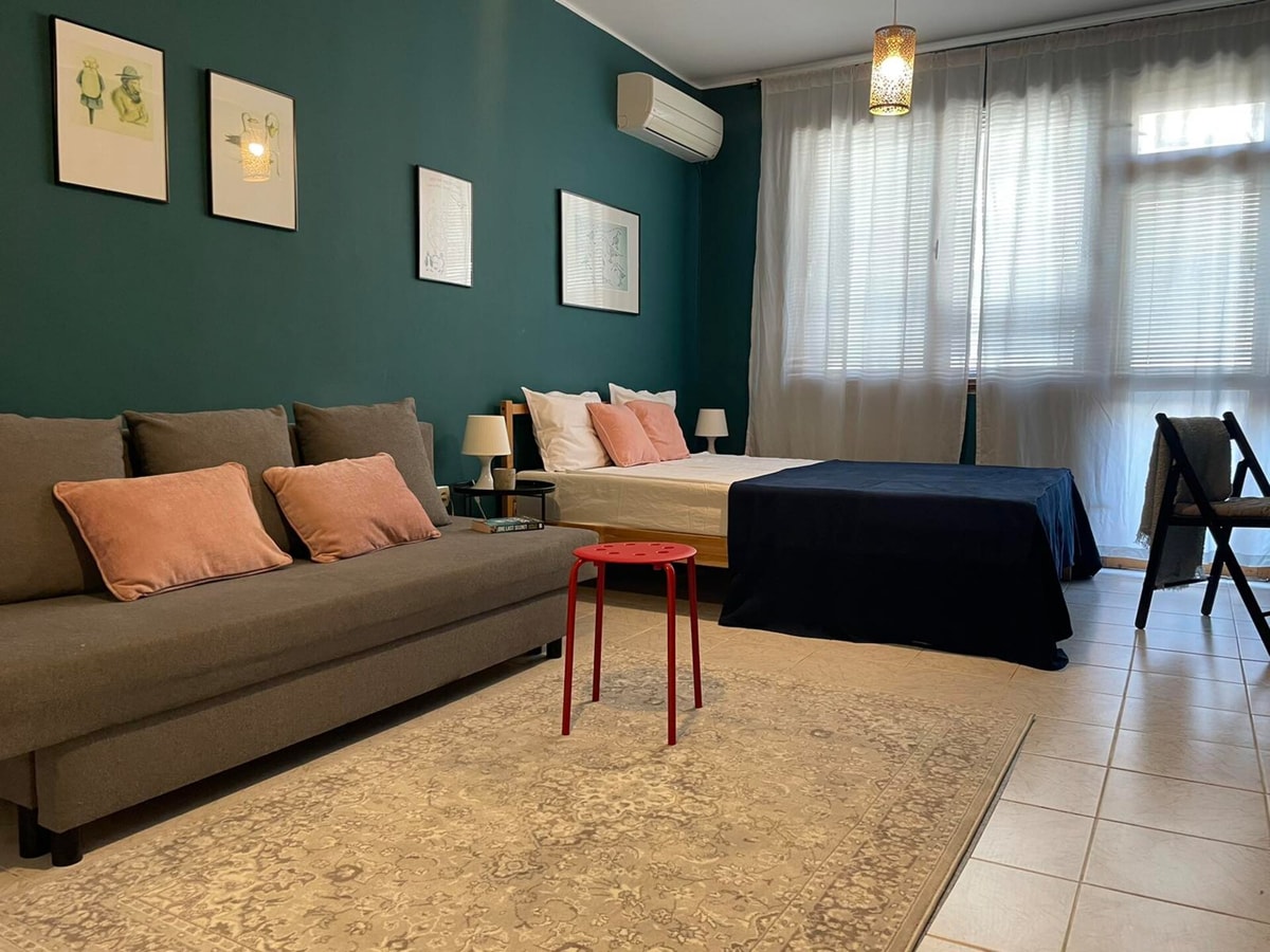 Apartment "Glarus" near the city park Varna Short Rent