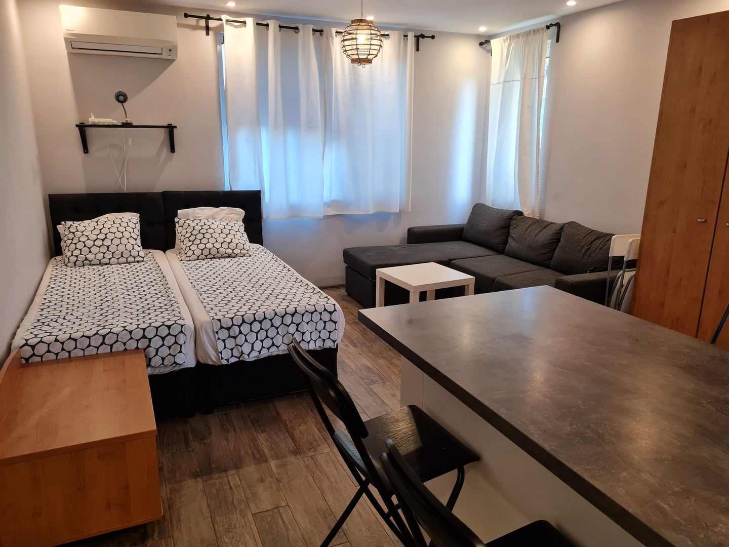 Студио "Славянска" в топ-центъра на Варна 12 Varna Short Rent