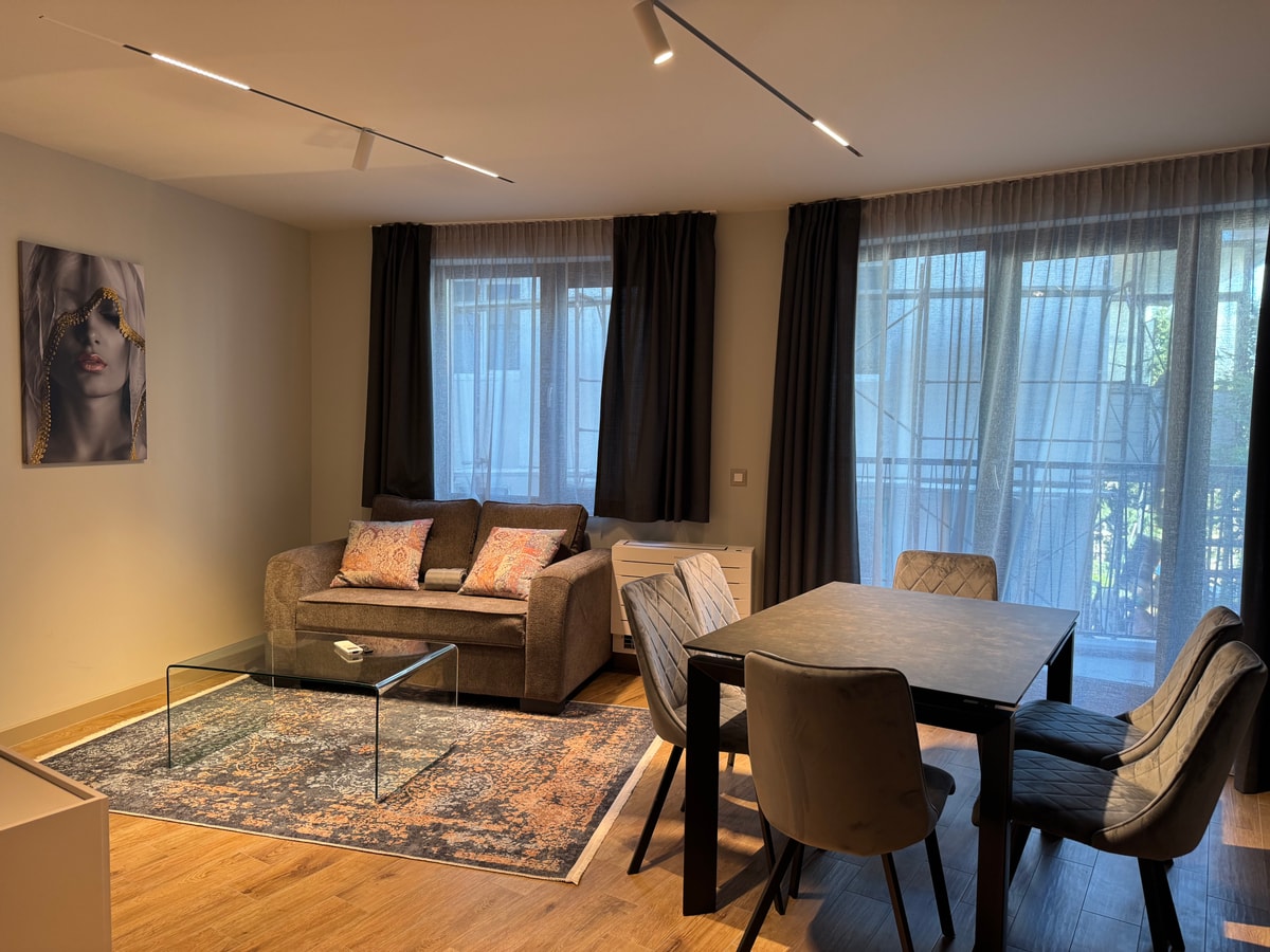 Luxury brand new apt MD 2 in top city center Varna Short Rent