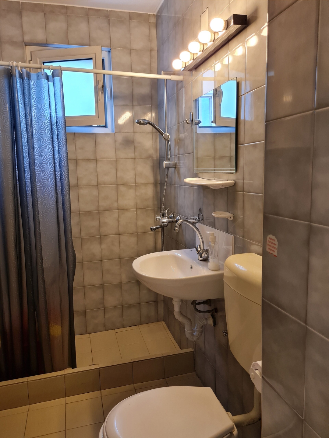 Студио "Славянска" в топ-центъра на Варна 11 Varna Short Rent