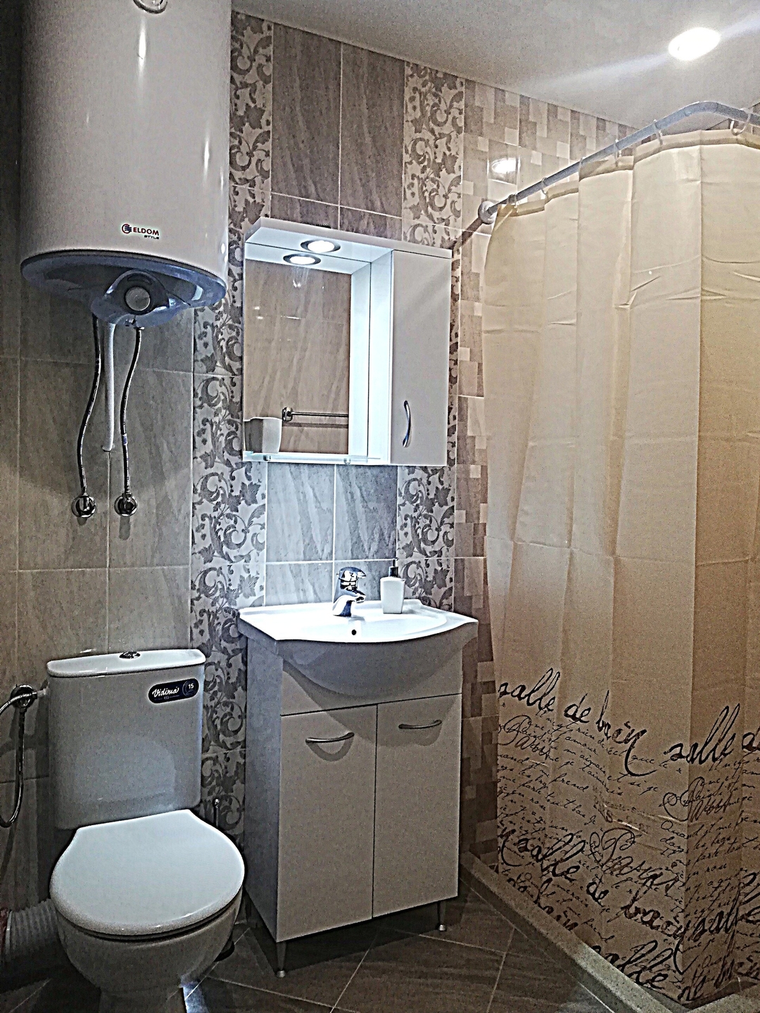 "Иларион" студио в нова сграда в сърцето на Варна 5 Varna Short Rent