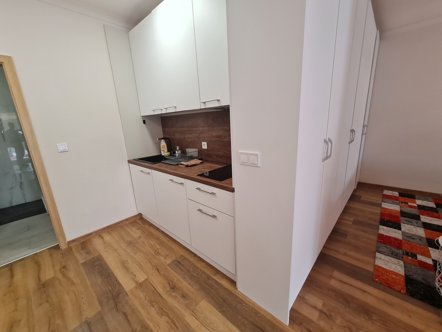 Просторная студия «Мати» в закрытом комплексе 16 Varna Short Rent