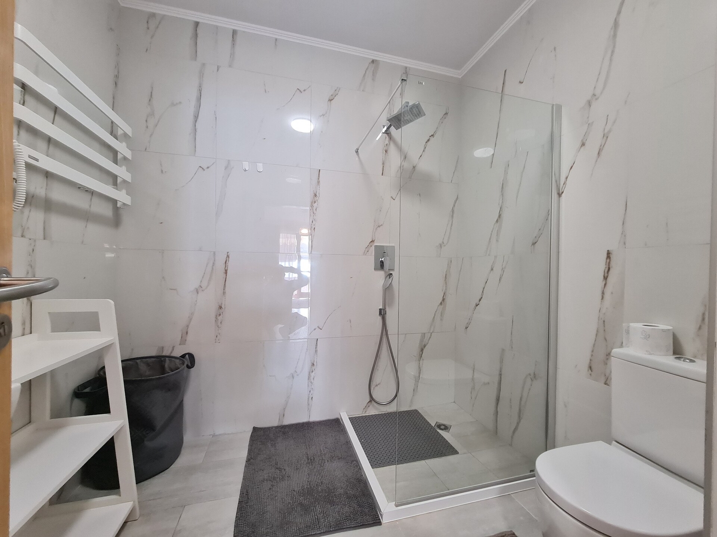 Просторная студия «Мати» в закрытом комплексе 8 Varna Short Rent