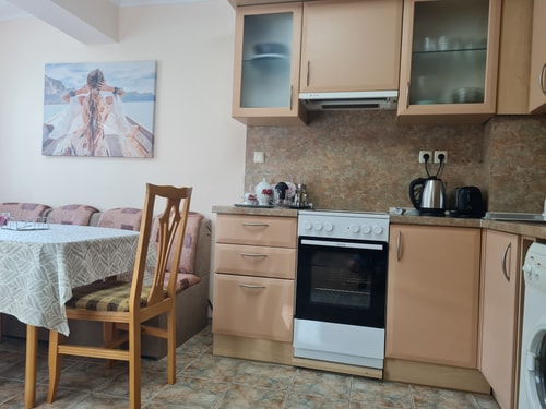 просторная квартира недалеко от городского парка 2 Varna Short Rent