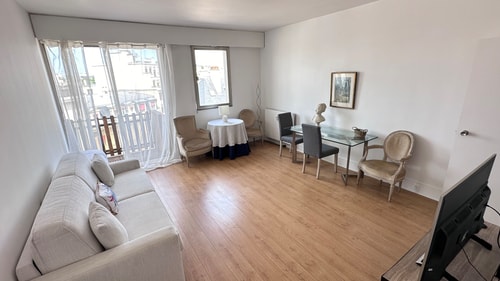 Studio balcon & fibre 8e – Parc Monceau