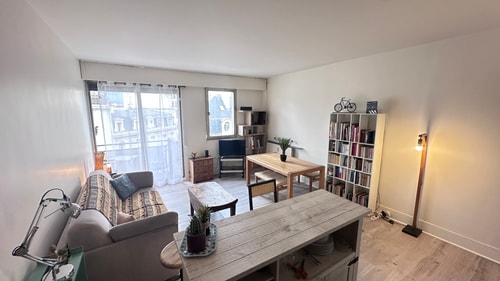 Studio proche Champs-Elysée, face Parc Monceau