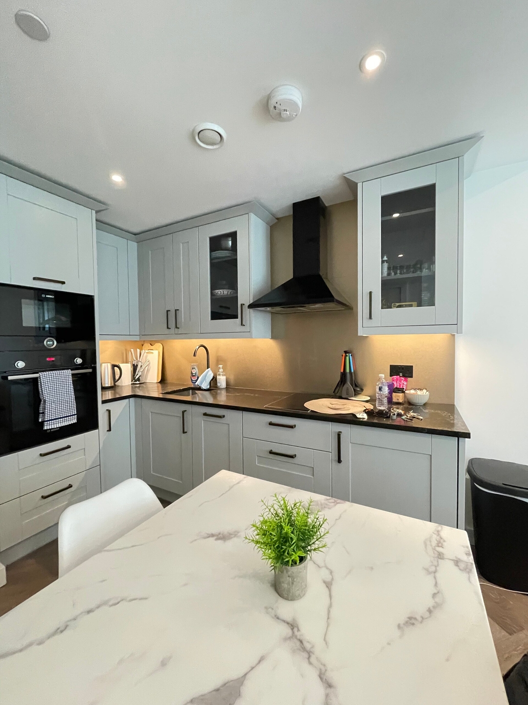Luxury 1BR near Tower Bridge 4