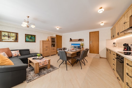 Deluxe and Central Garden Apartment Click And Rent Bulgaria