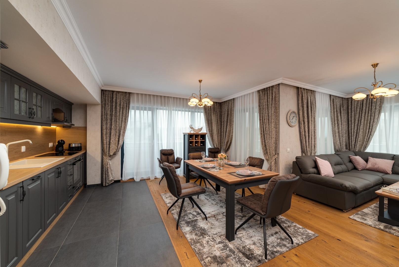 Varna Classic Jacuzzi Apartment №12 7 Click And Rent Bulgaria