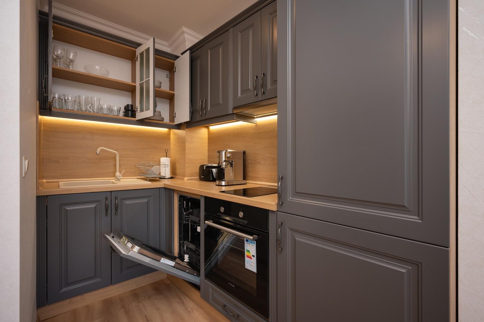 Prestige Central Apartment 7 10 Click And Rent Bulgaria