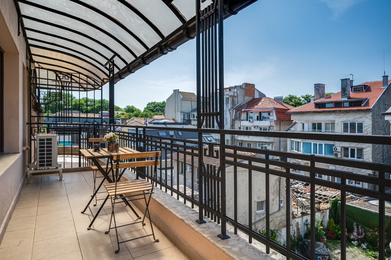 Prestige Central Atelier 8 3 Click And Rent Bulgaria