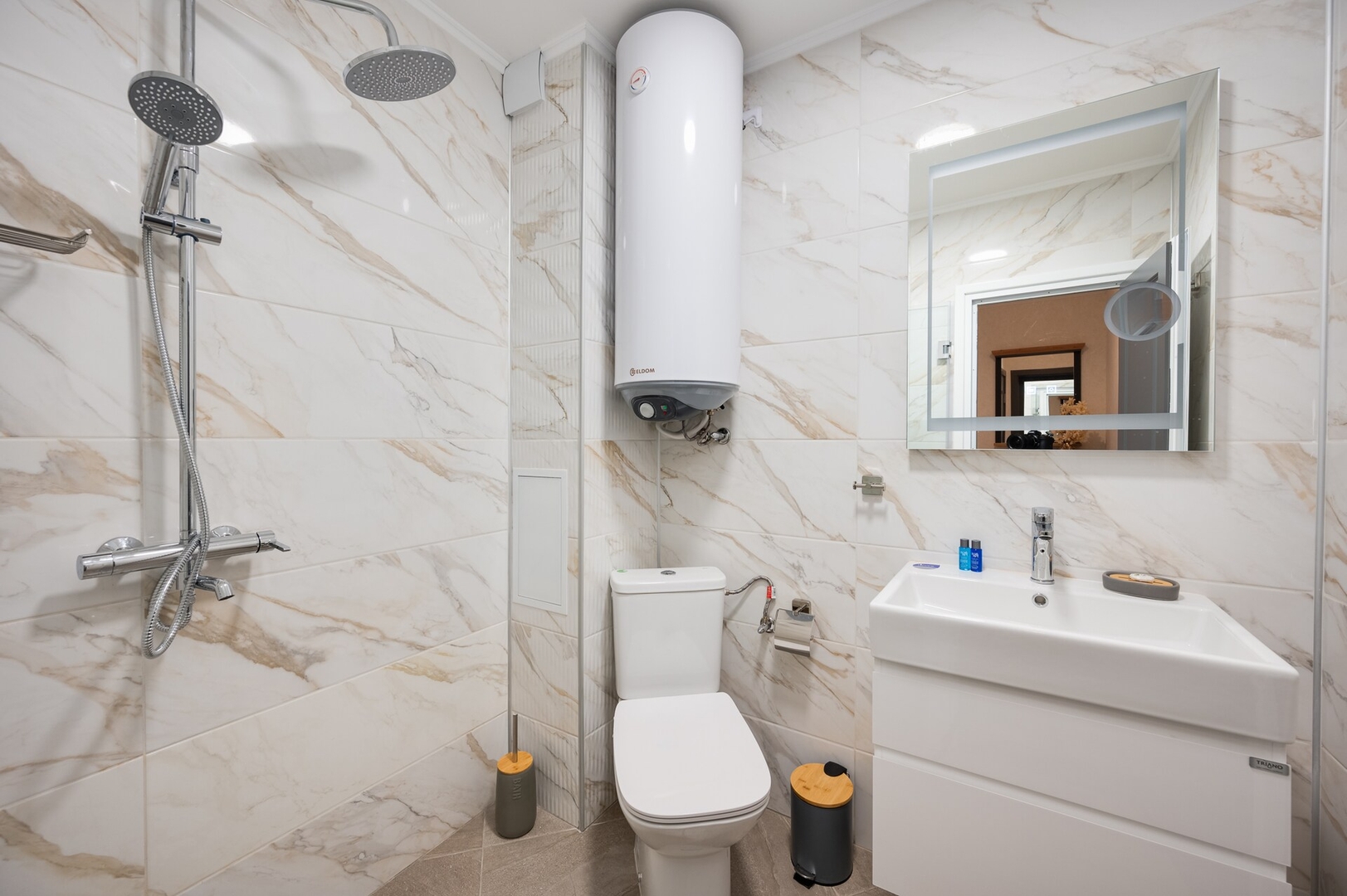 Prestige Central Apartments- Apartment 3 3 Click And Rent Bulgaria