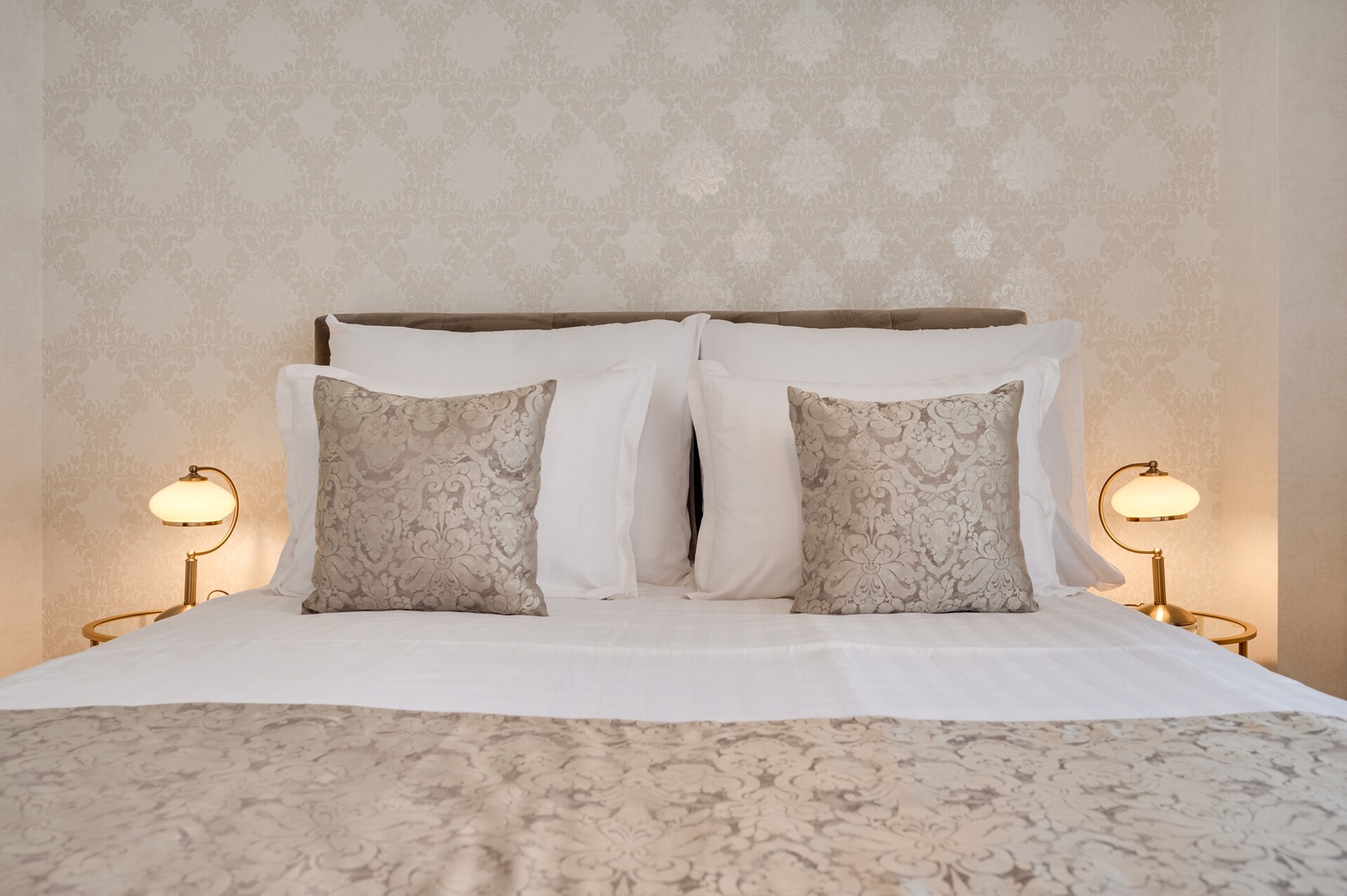 Prestige Central Apartments- Apartment 3 8 Click And Rent Bulgaria