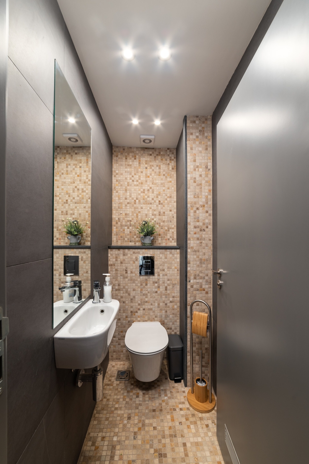 Varna Classic Jacuzzi Apartment №12 18 Click And Rent Bulgaria