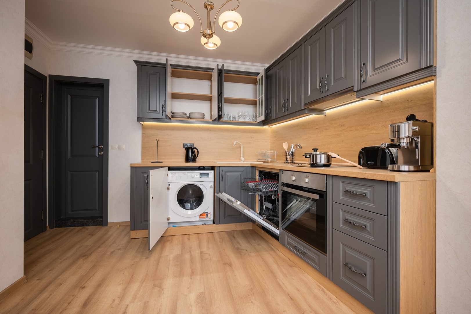 Prestige Central Apartments-Atelier 4 5 Click And Rent Bulgaria
