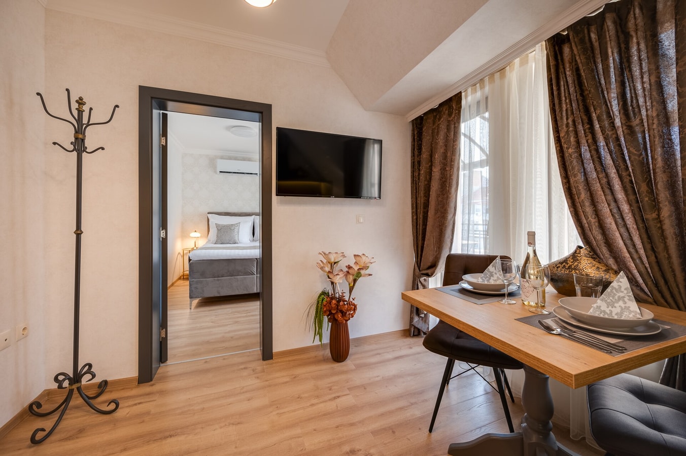 Prestige Central Atelier 8 2 Click And Rent Bulgaria