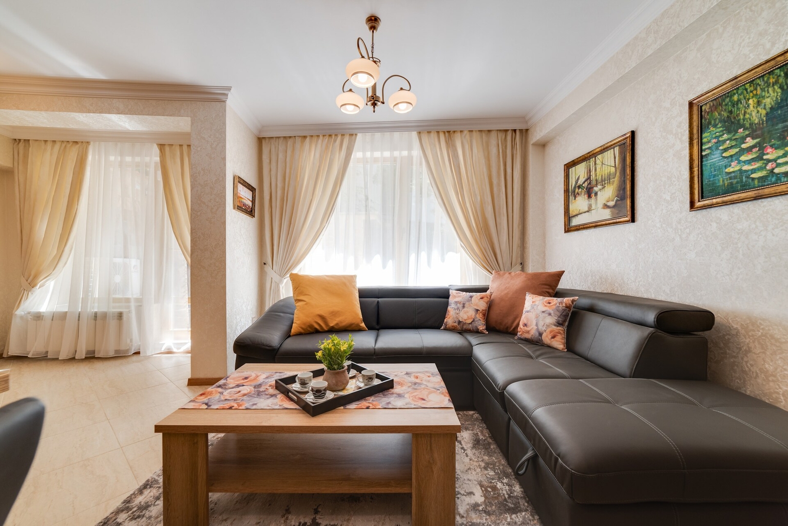 Deluxe and Central Garden Apartment 2 Click And Rent Bulgaria