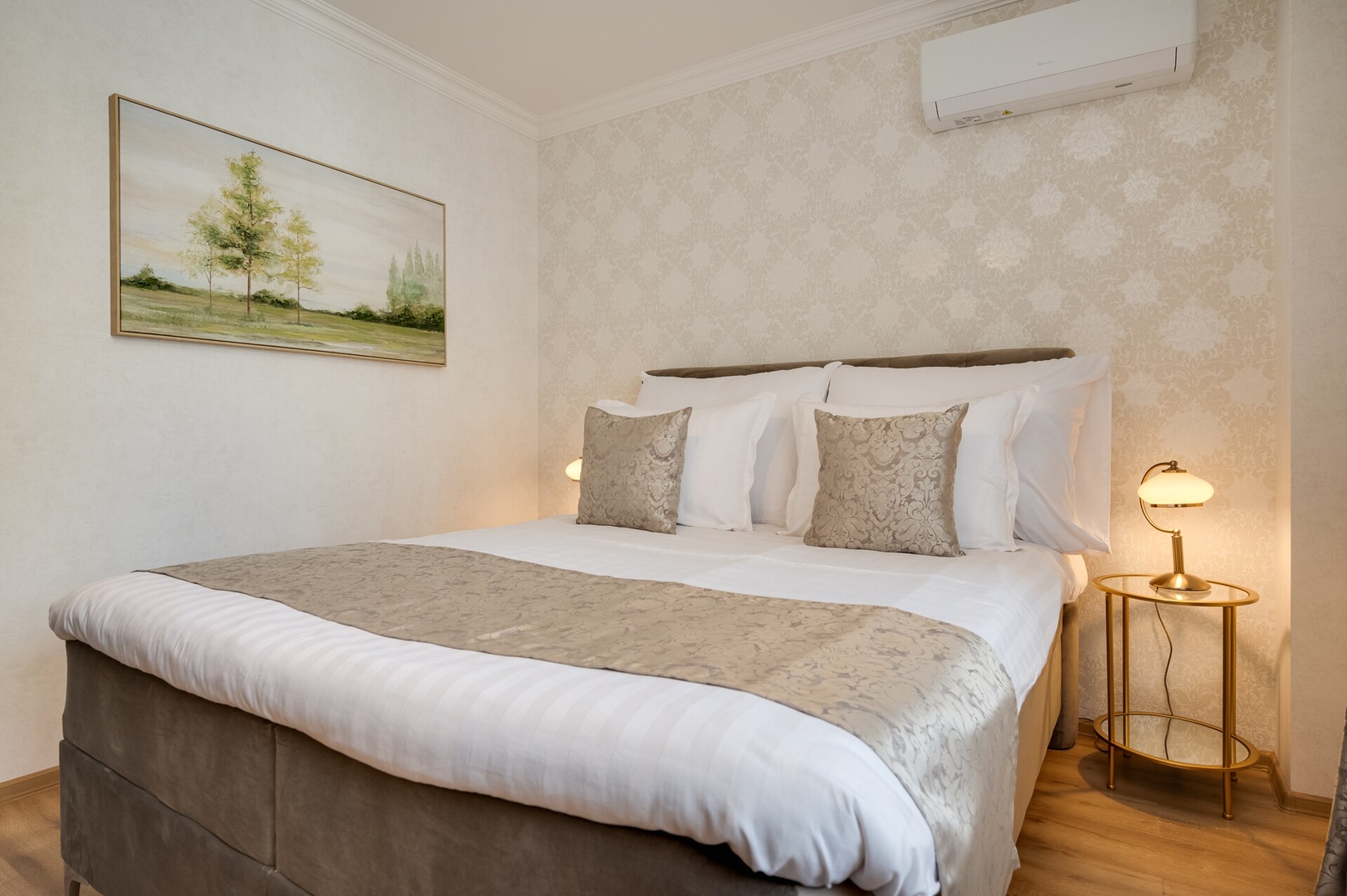 Prestige Central Apartments- Apartment 3 7 Click And Rent Bulgaria