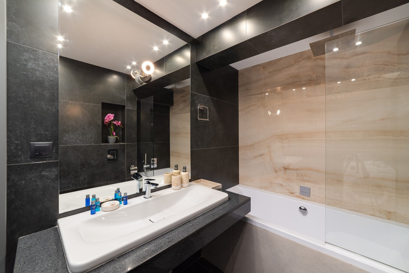 Varna Classic Jacuzzi Apartment №12 14 Click And Rent Bulgaria