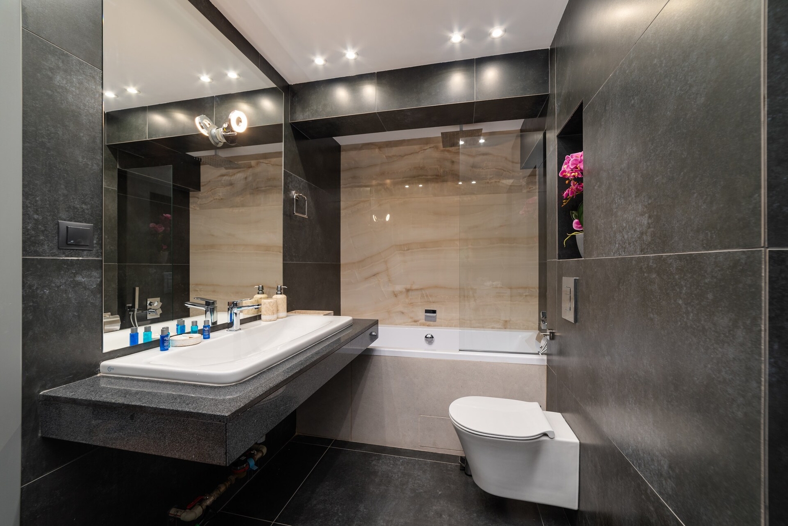 Varna Classic Jacuzzi Apartment №12 9 Click And Rent Bulgaria