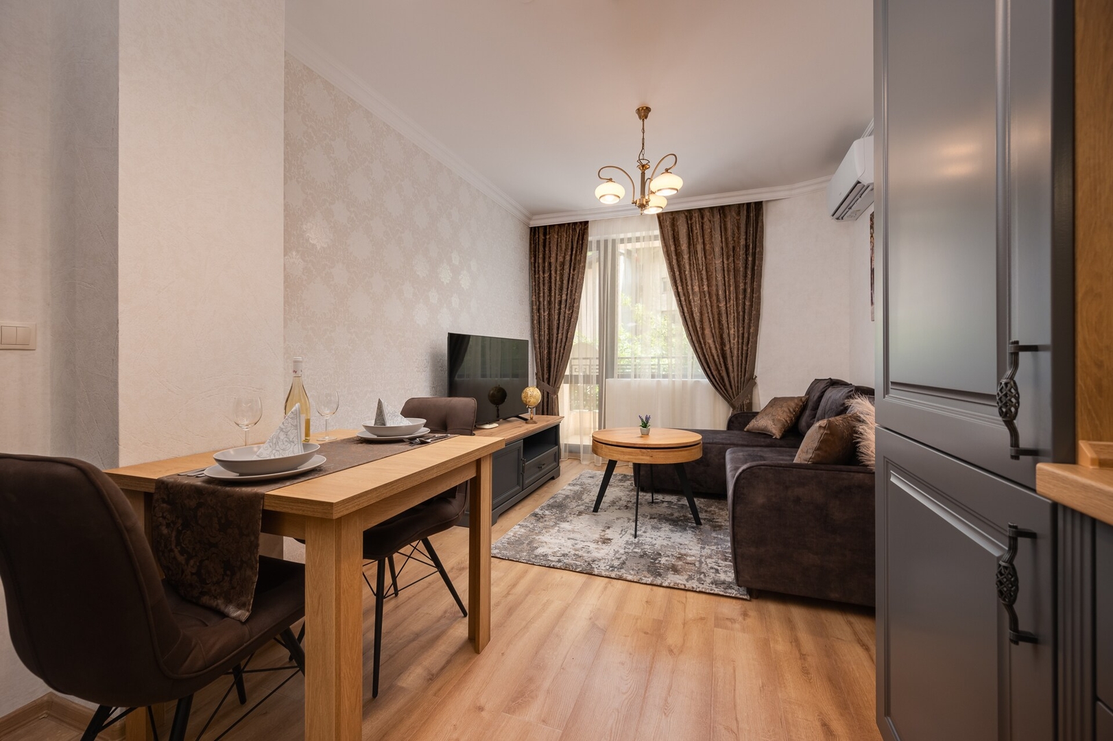 Prestige Central Apartments- Apartment 3 5 Click And Rent Bulgaria
