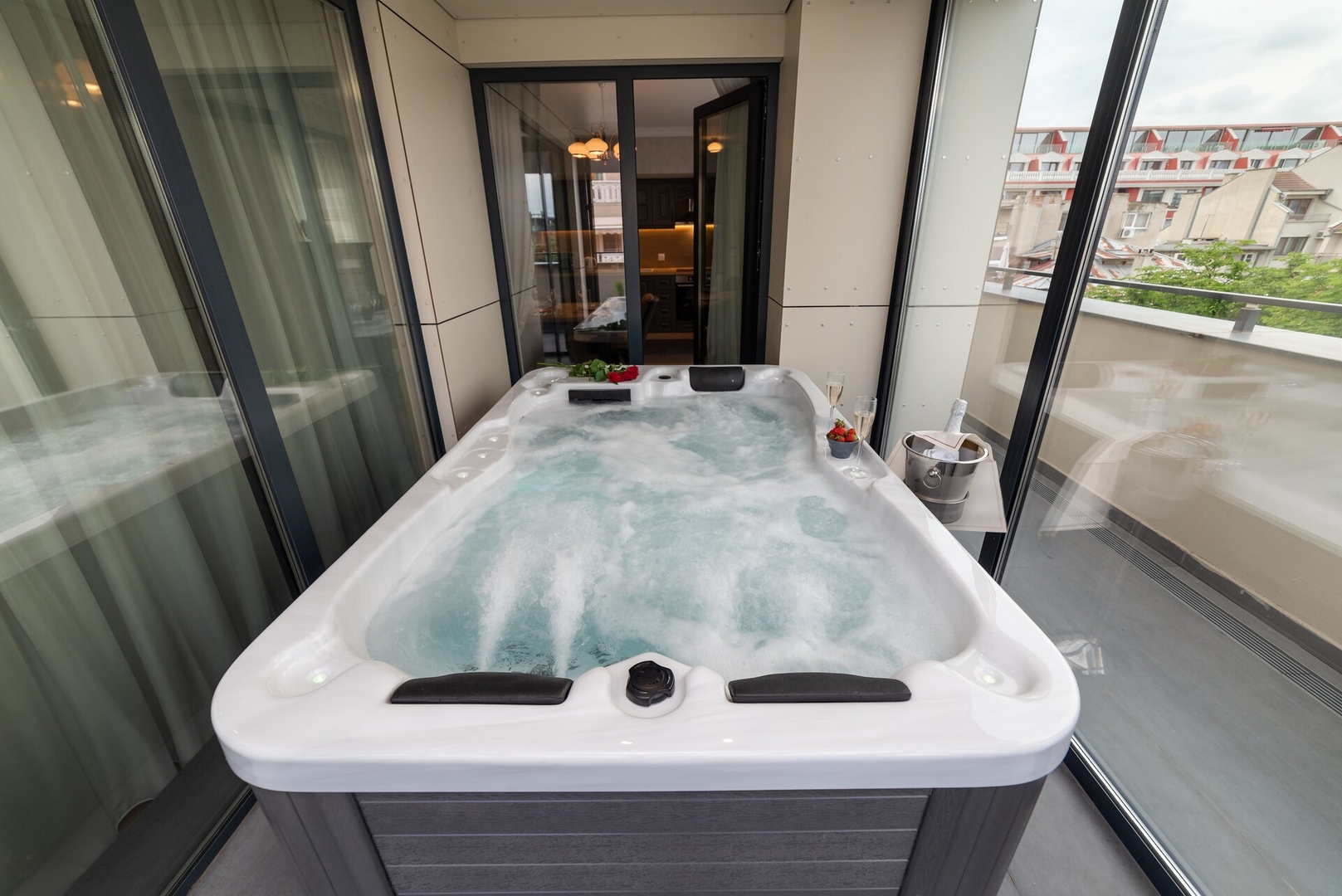 Varna Classic Jacuzzi Apartment №12 6 Click And Rent Bulgaria