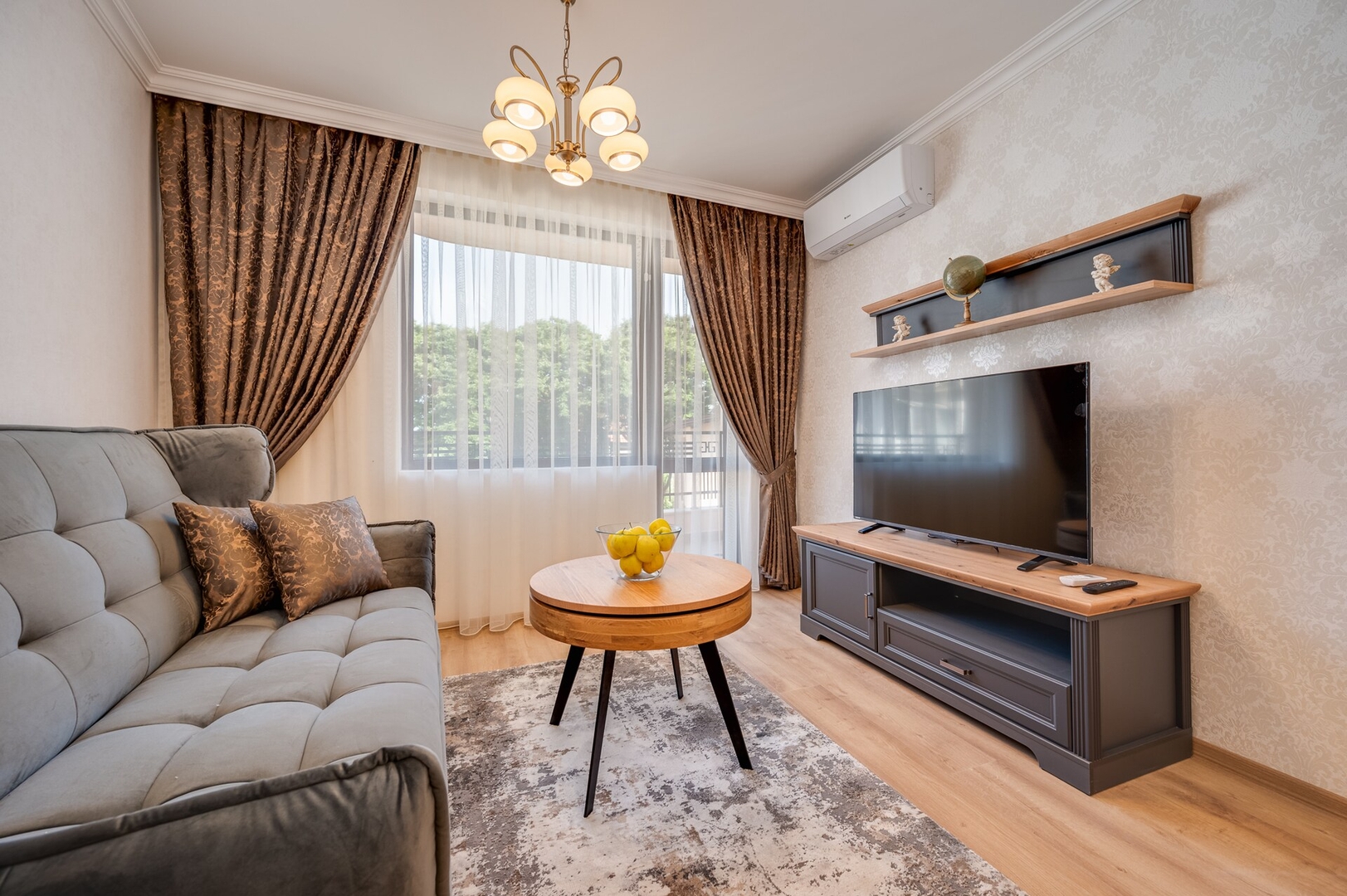 Prestige Central Apartment 4 1 Click And Rent Bulgaria