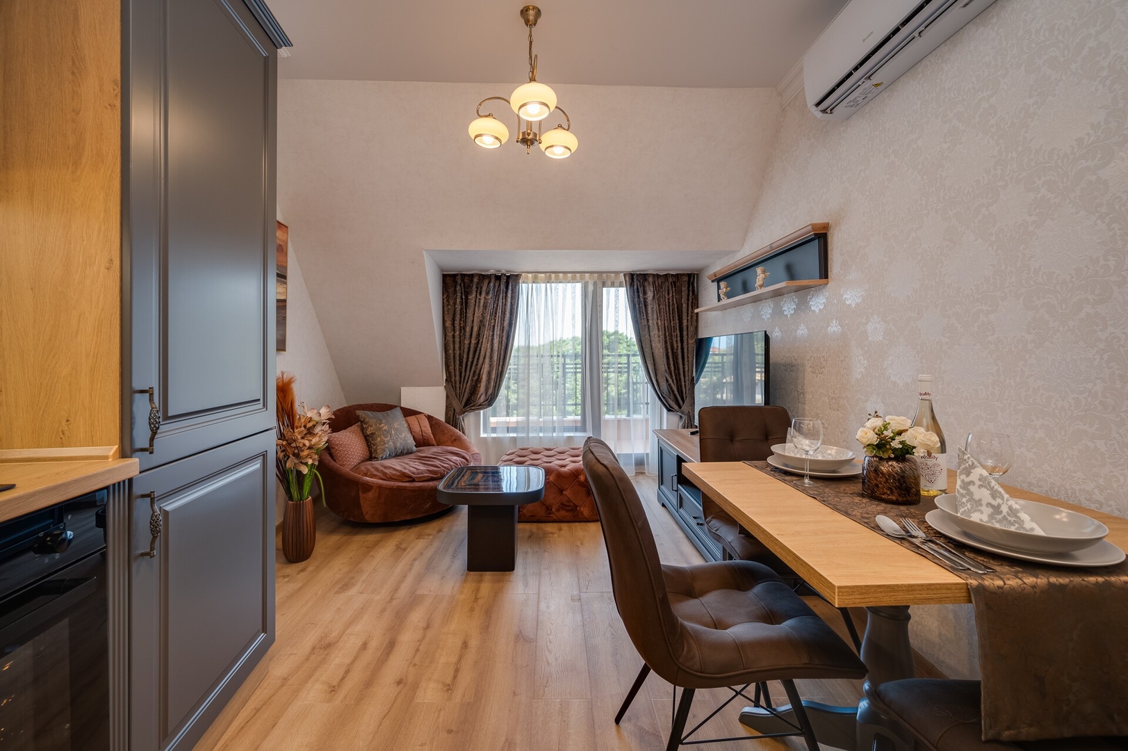 Prestige Central Apartment 10 12 Click And Rent Bulgaria