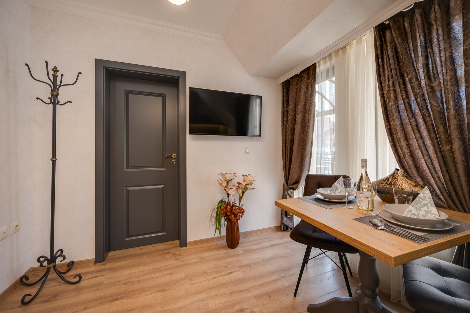 Prestige Central Atelier 9 8 Click And Rent Bulgaria