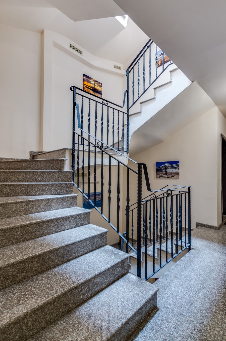 Prestige Central Apartment 6 8 Click And Rent Bulgaria