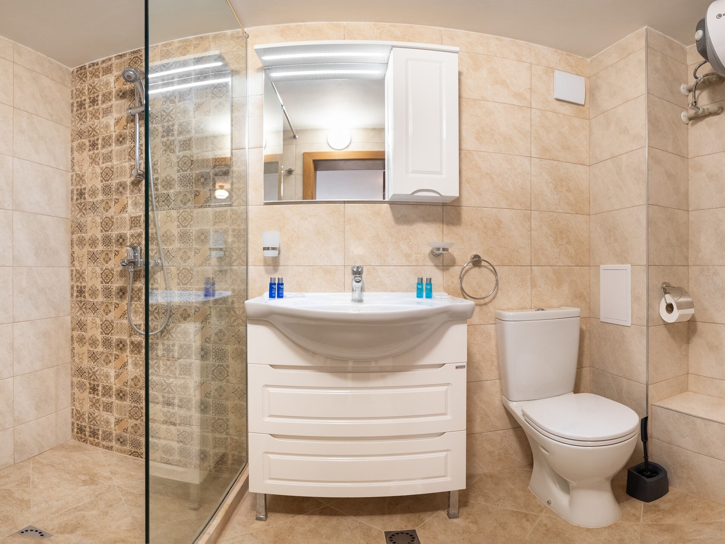 Deluxe and Central Garden Apartment 10 Click And Rent Bulgaria