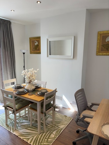 Stylish 3-Bed Home with Garden | Parking | Wi-Fi