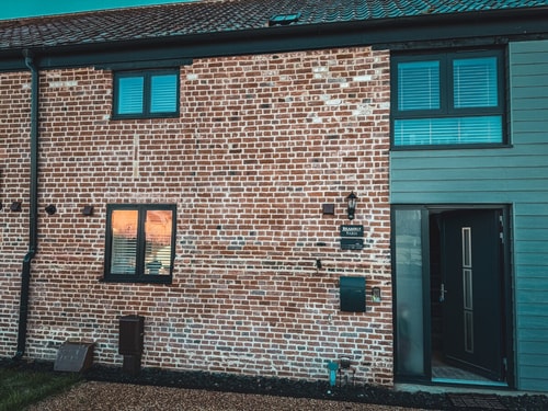 Bramble Barn | 8-Guest Stay: Coast & Country