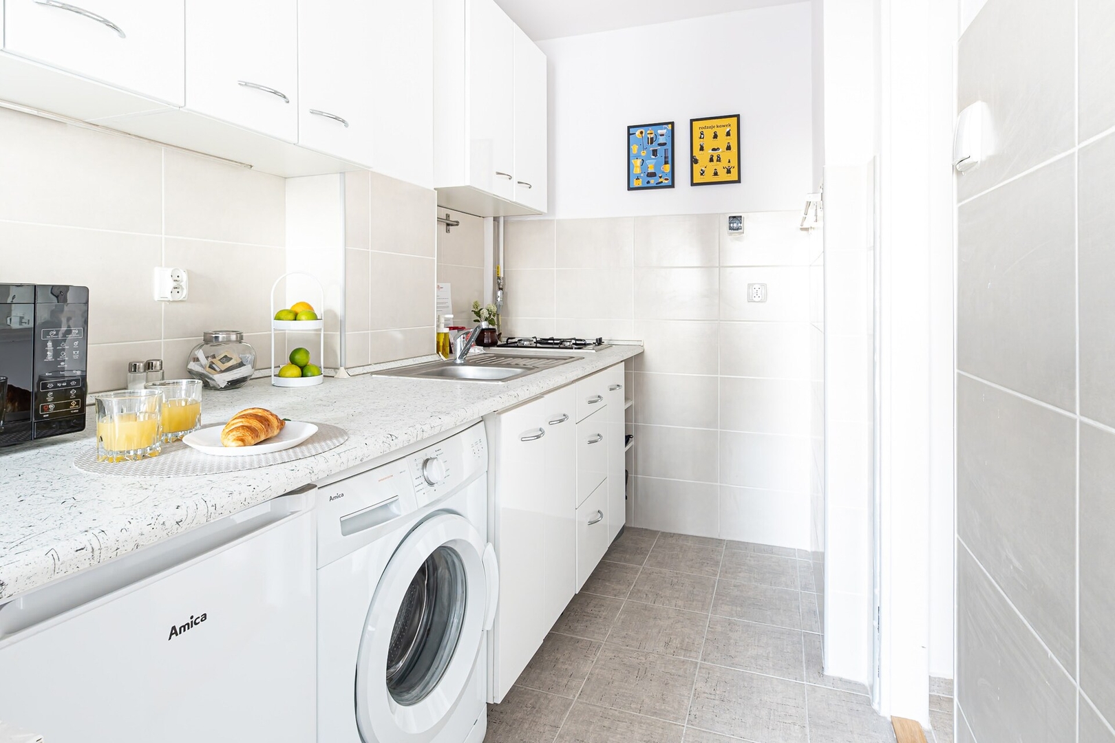 Compact Apartment at Bruna by VAYA STAYS – zdjęcie 10