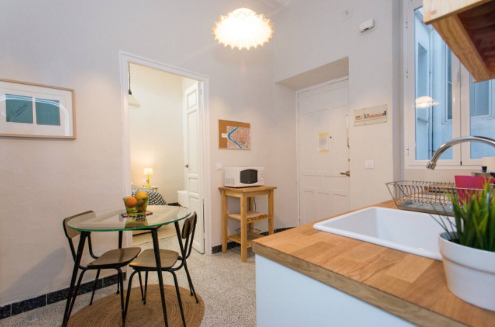 CASA PEPITA: vintage spirit in the old town 17 Mi casa is your house