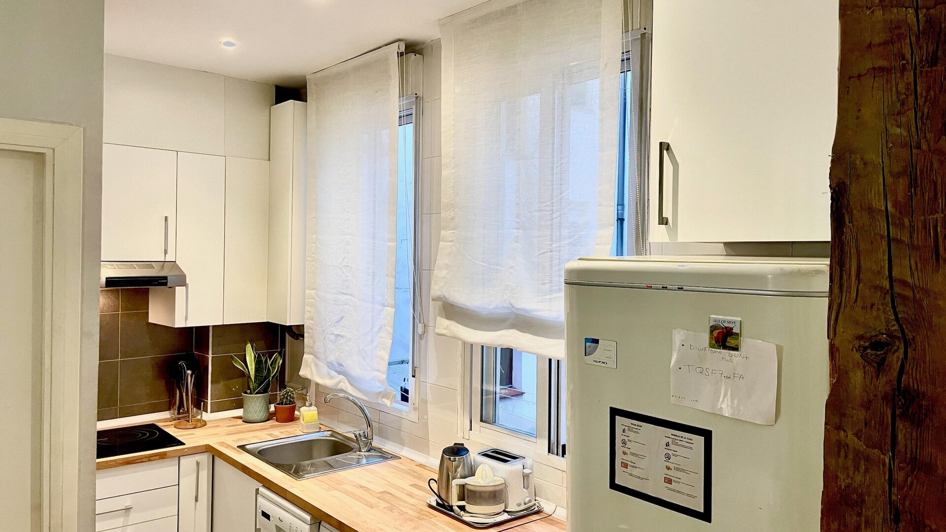 Charming apartment. Central / modern. Amparo 12 Mi casa is your house
