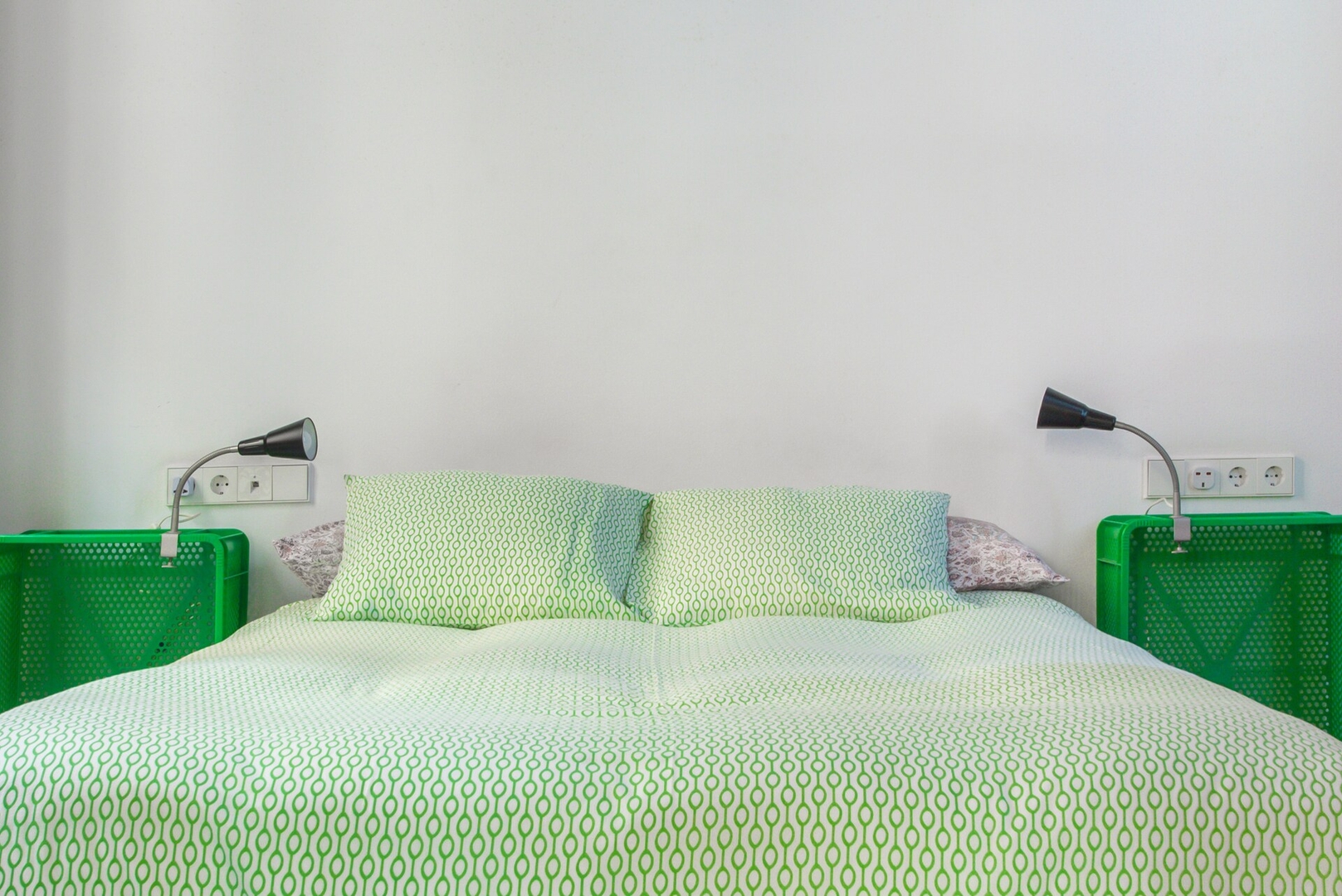 The Yellow Box: An Industrial Style Apartment 5 Mi casa is your house