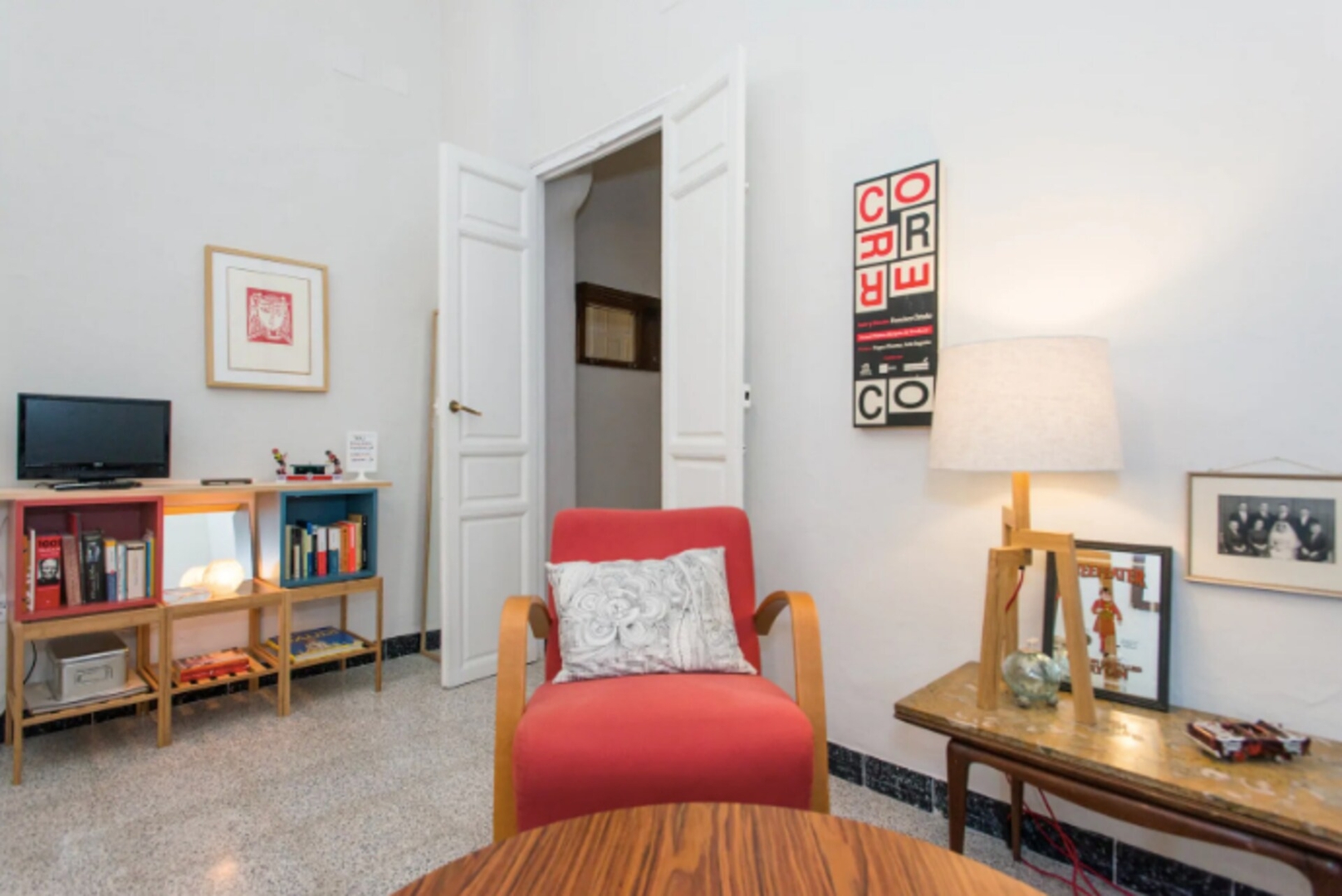 CASA PEPITA: vintage spirit in the old town 9 Mi casa is your house