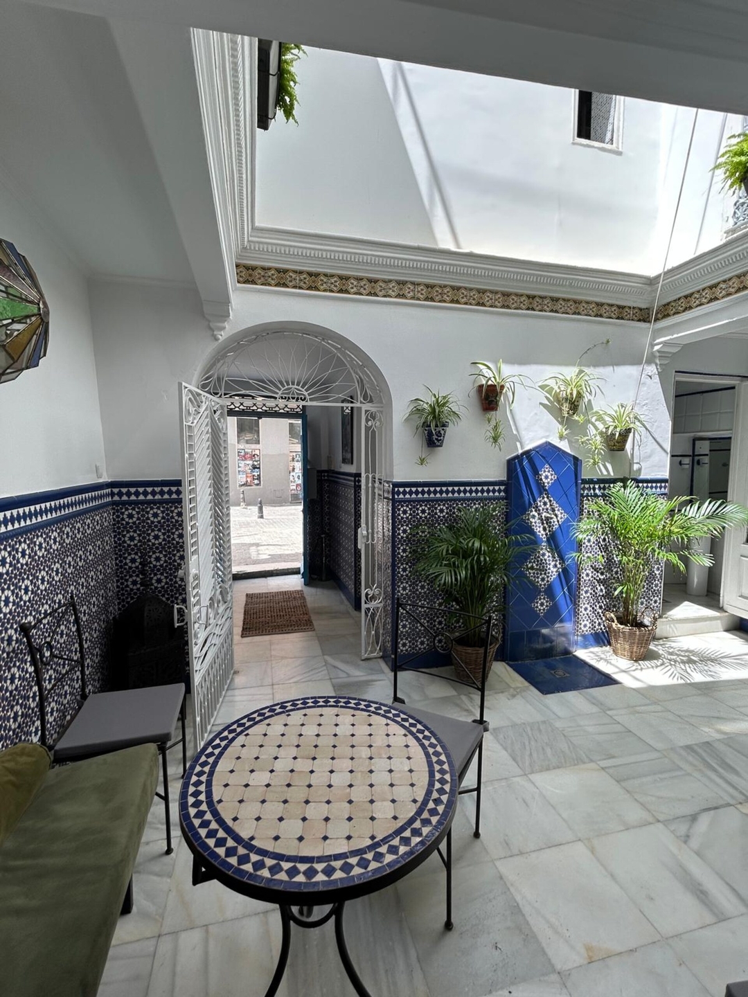 Un patio en La Alameda 5 Mi casa is your house
