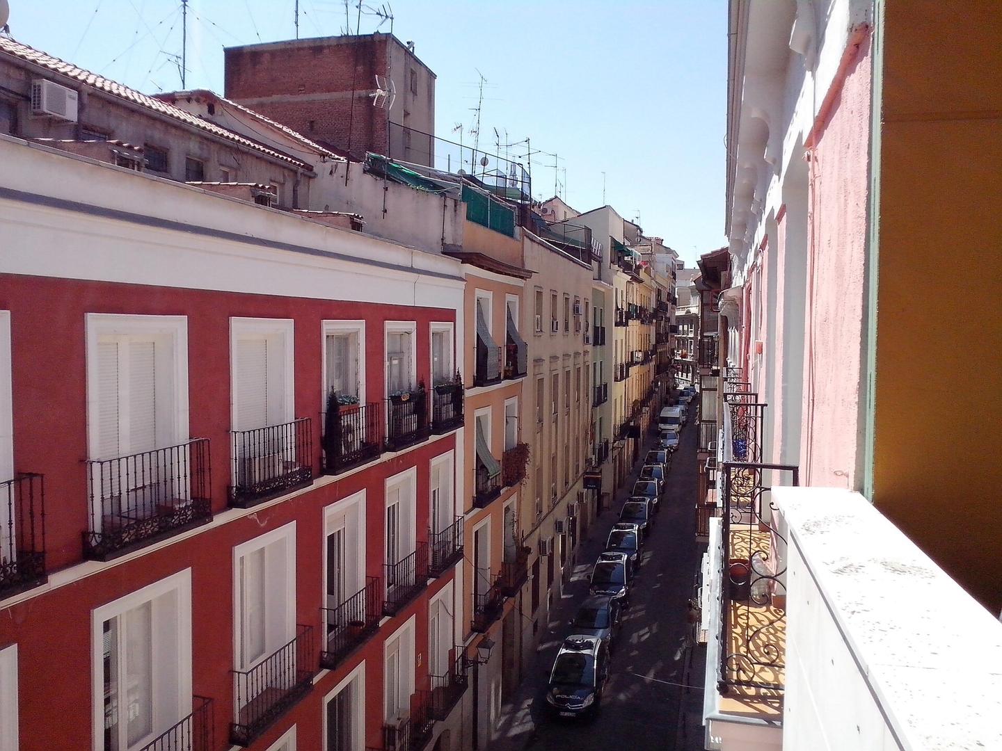 Duplex-terrace close to Gran Vía 9 Mi casa is your house