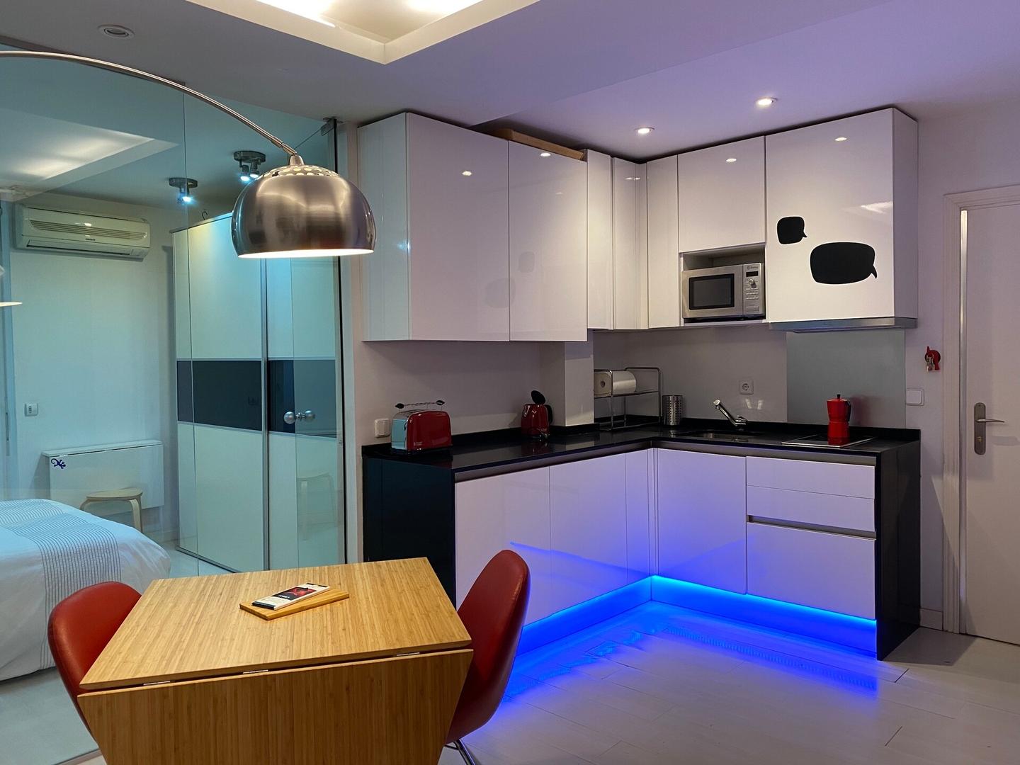  1 Mi casa is your house
