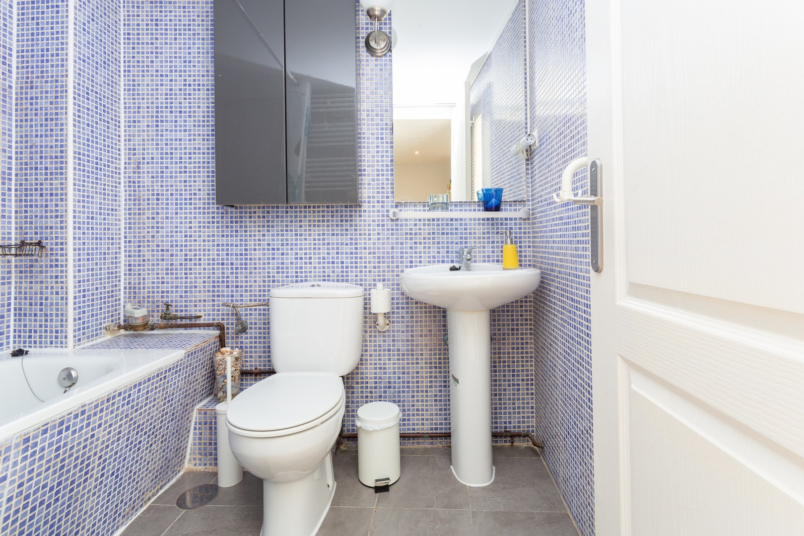 Charming apartment. Central / modern. Amparo 27 Mi casa is your house